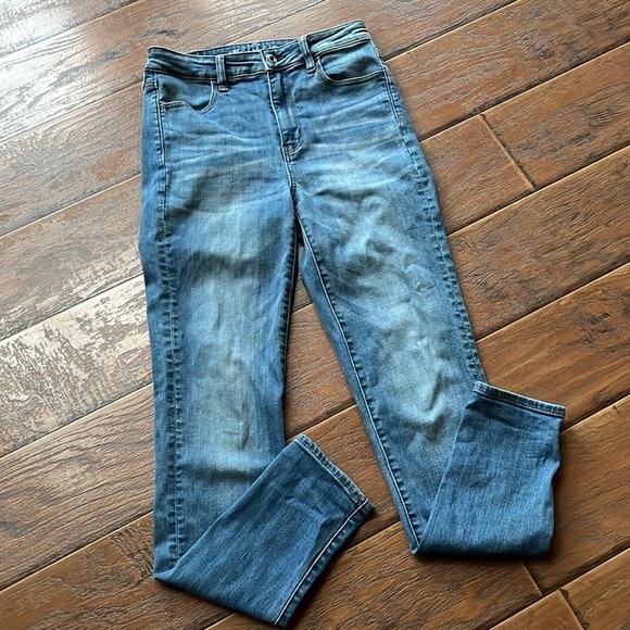 American Eagle Outfitters Denim - - American Eagle Jeans - Size 4
